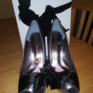 Paris Hilton Footwear women's heels size 7